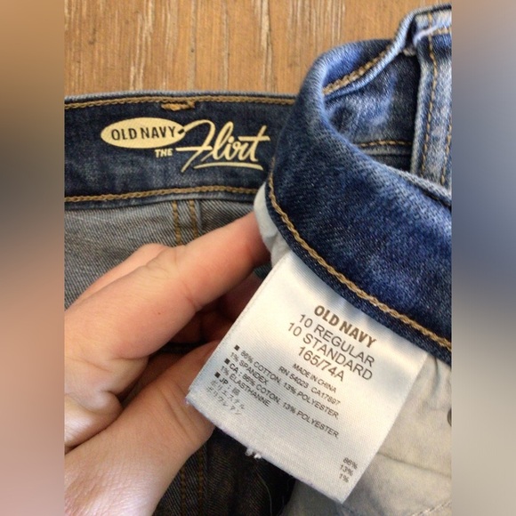 Old Navy Womens Medium Wash Distressed Mid Rise Flirt Skinny Jeans Size 10 - Picture 7 of 7